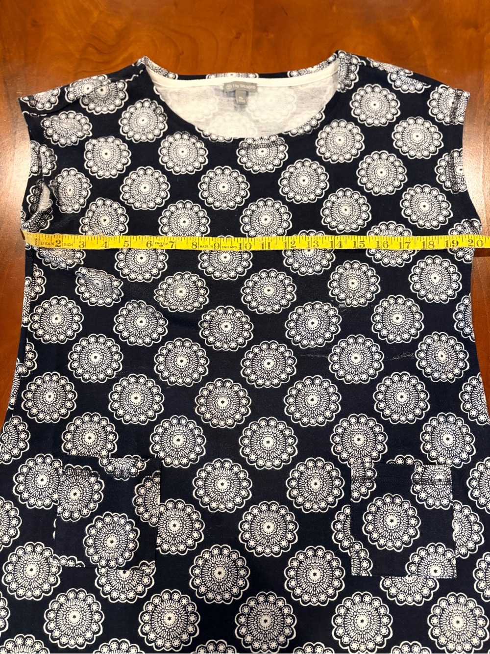 Talbots Black Medallion Midi Shift Dress, size Mp - Picture 5 of 6